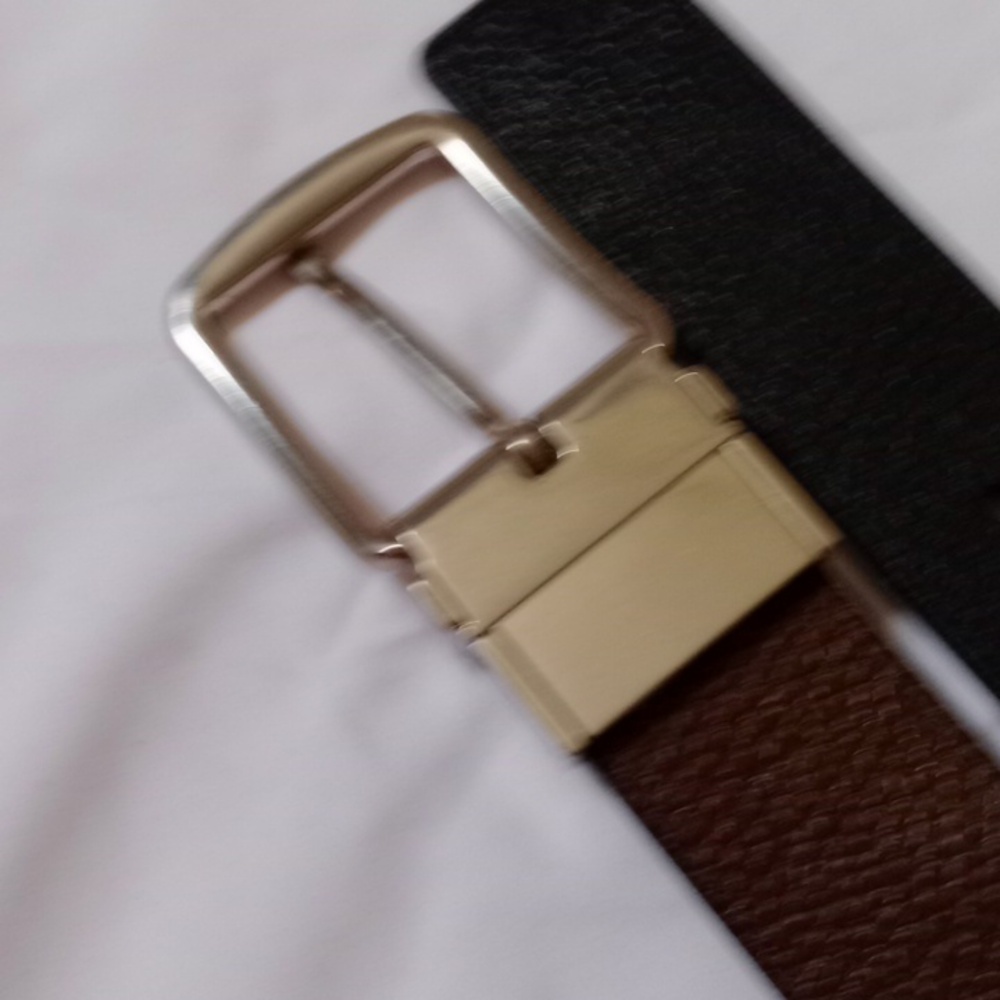 Coach Black and Brown Leather Reversible Belt, Size 36 - Picture 9 of 9